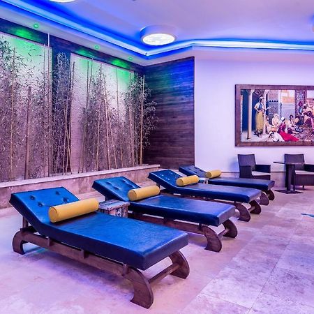 Vuni Palace Premium Hotel & Spa & Casino Beachfront Location ! Kyrenia  Luaran gambar