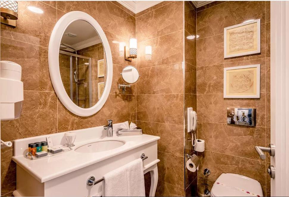 Vuni Palace Premium Hotel & Spa & Casino Beachfront Location ! Kyrenia  Luaran gambar