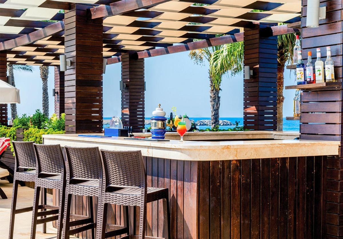 Vuni Palace Premium Hotel & Spa & Casino Beachfront Location ! Kyrenia  Luaran gambar