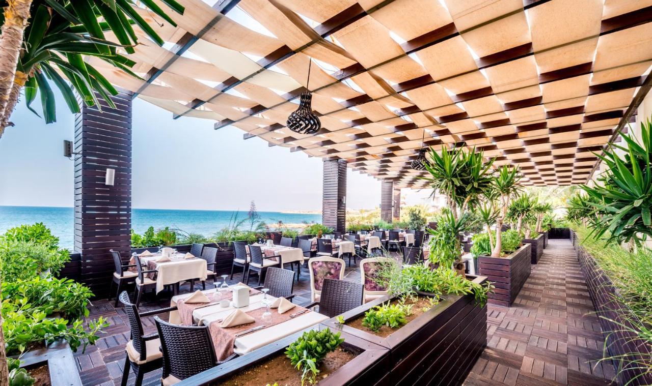 Vuni Palace Premium Hotel & Spa & Casino Beachfront Location ! Kyrenia  Luaran gambar