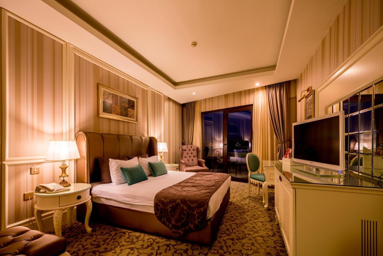 Vuni Palace Premium Hotel & Spa & Casino Beachfront Location ! Kyrenia  Luaran gambar